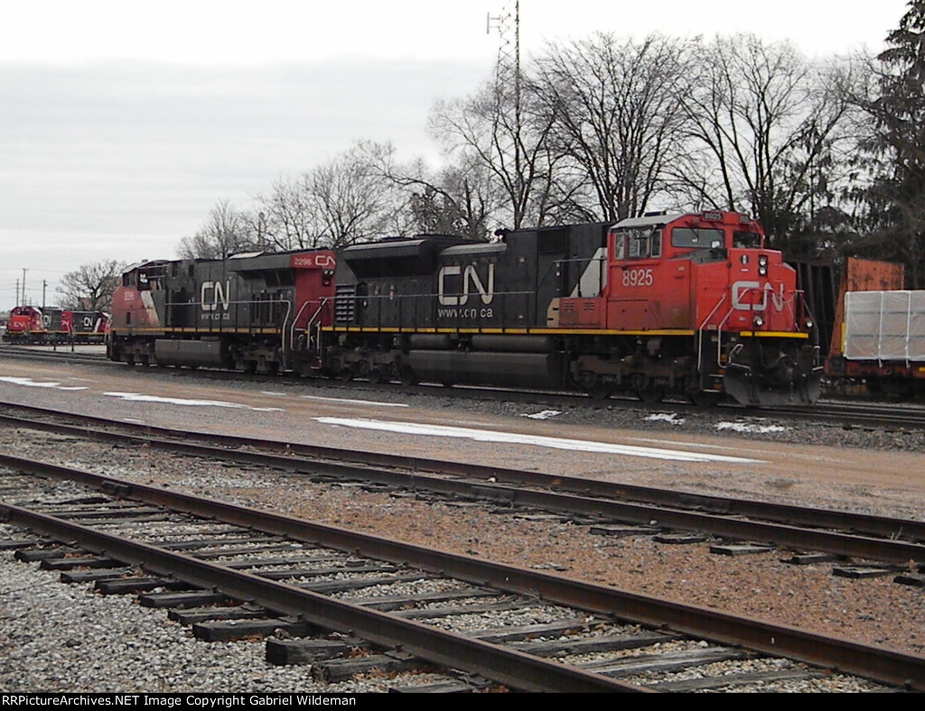 CN 8925